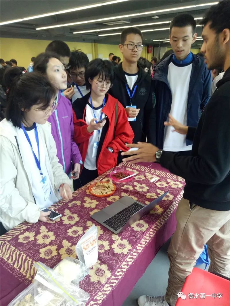 澳门与香港一码一肖一特一中是合法的吗，精选解析解释落实